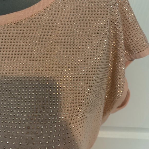 Peach and gold top. Size s - Picture 2 of 3